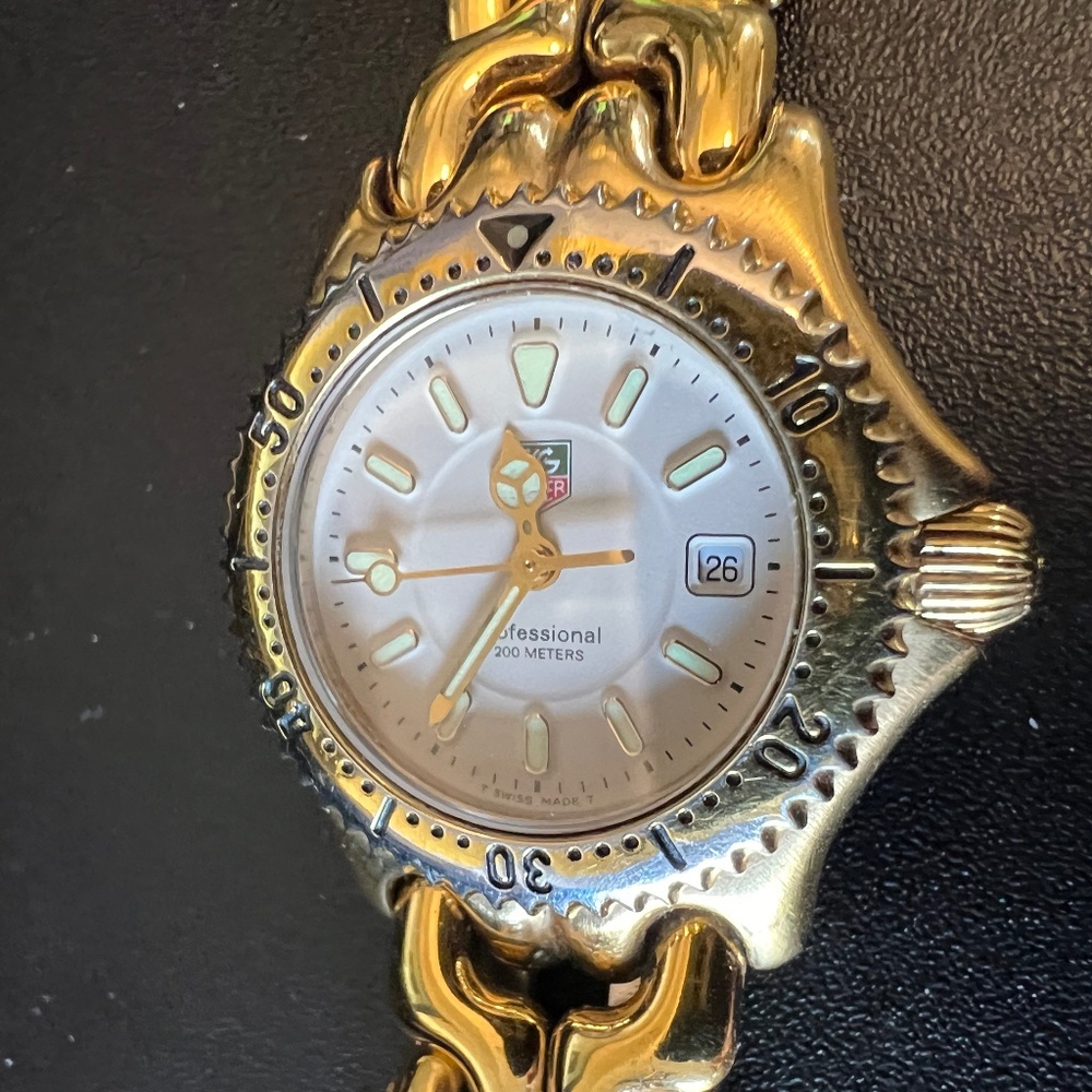 TAG Heuer Professional 200M Quartz Women's Gold